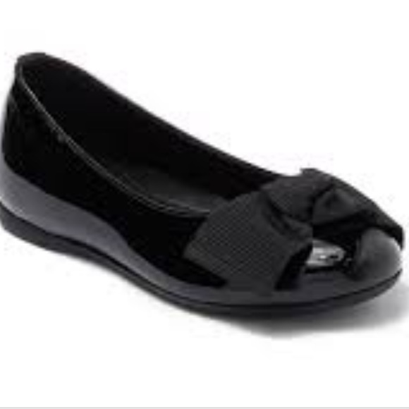 Girls Burberry dress shoes size 27 - Picture 1 of 11